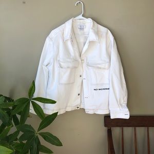 URBAN OUTFITTERS white denim jacket